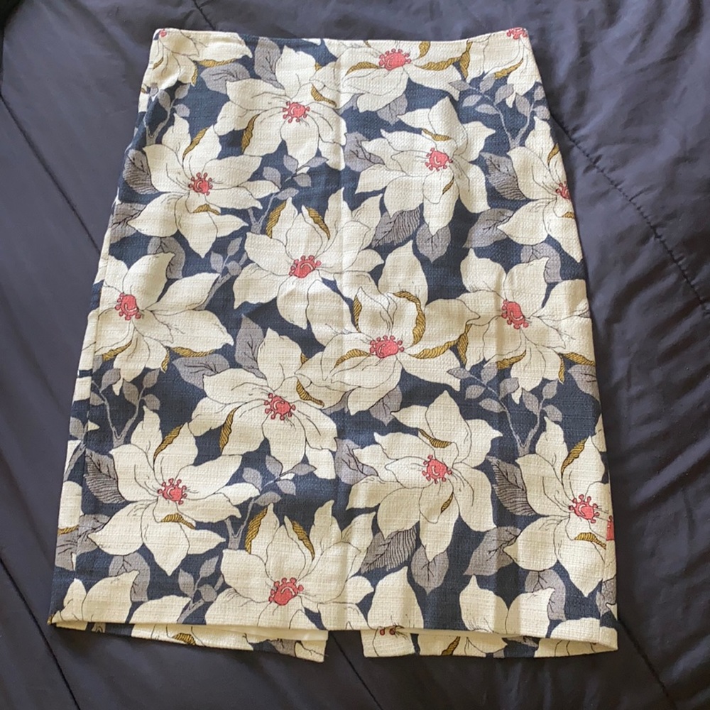 Ann Taylor floral pencil skirt